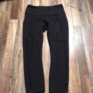 Lululemon black speed up tight size 6